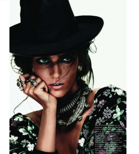 Libre Exces – Zuzanna Bijoch : Vogue Paris September 2011 : Josh Olins