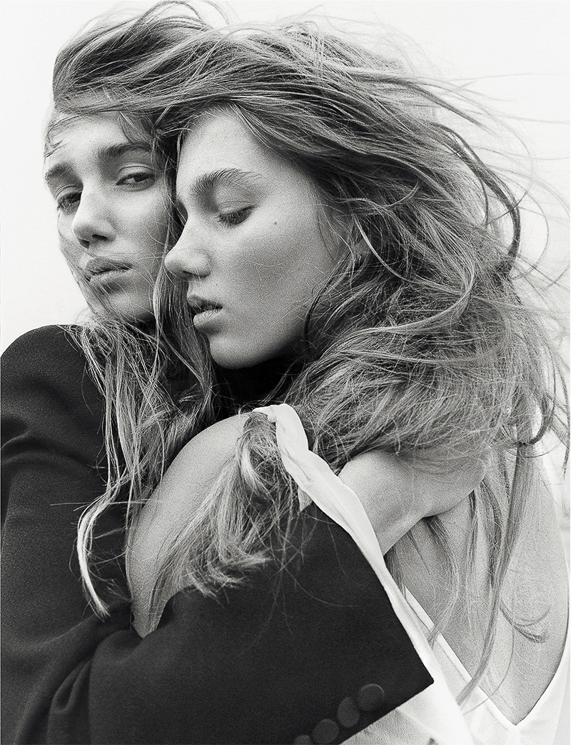 Numéro N°170 February 2016 – Amalie Moosgaard & Cecilie Moosgaard by Koto Bolofo