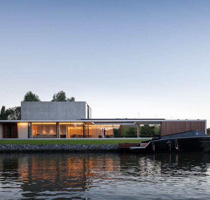 Residence VDB by Govaert & Vanhoutte Architects