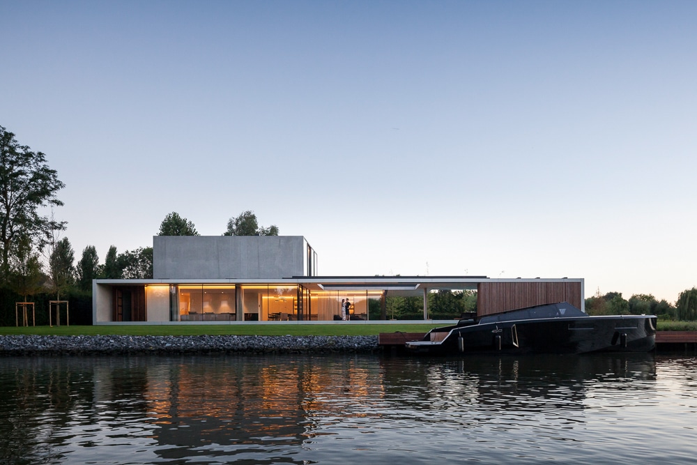 Residence VDB by Govaert & Vanhoutte Architects