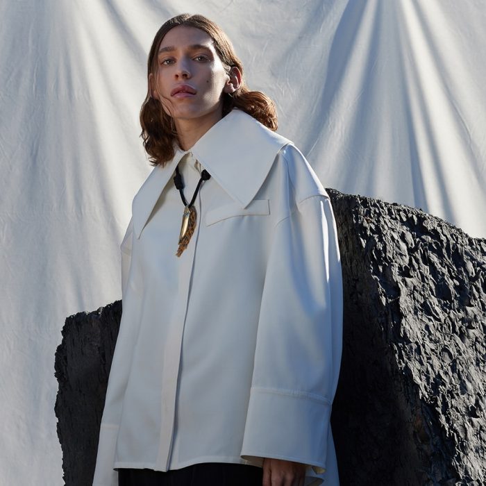 Monrowe Magazine November 2017 Zarina Nares by Manolo Campion