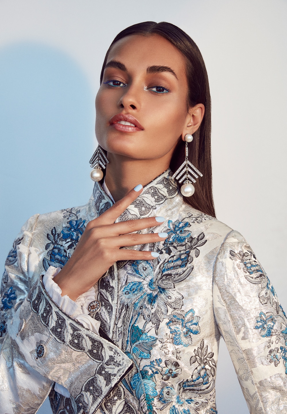 Harper’s Bazaar Kazakhstan May 2018 Gizele Oliveira by Eduardo Rezende