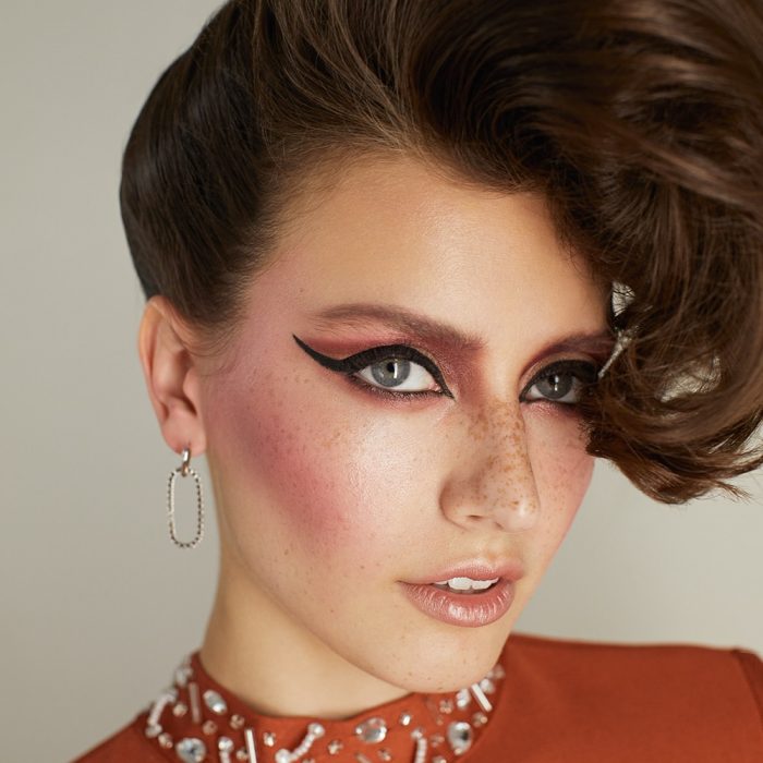 Glamour Bulgaria November 2018 Chanel Beauty Special