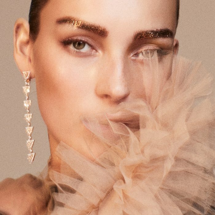Julia Bergshoeff for Vogue Spain December 2018 by Alvaro Beamud Cortes